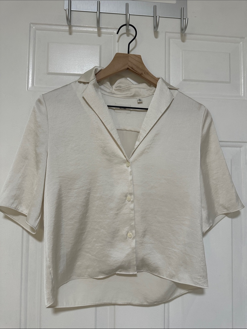 Aritzia Cream Short-Sleeve Button-Front Shirt